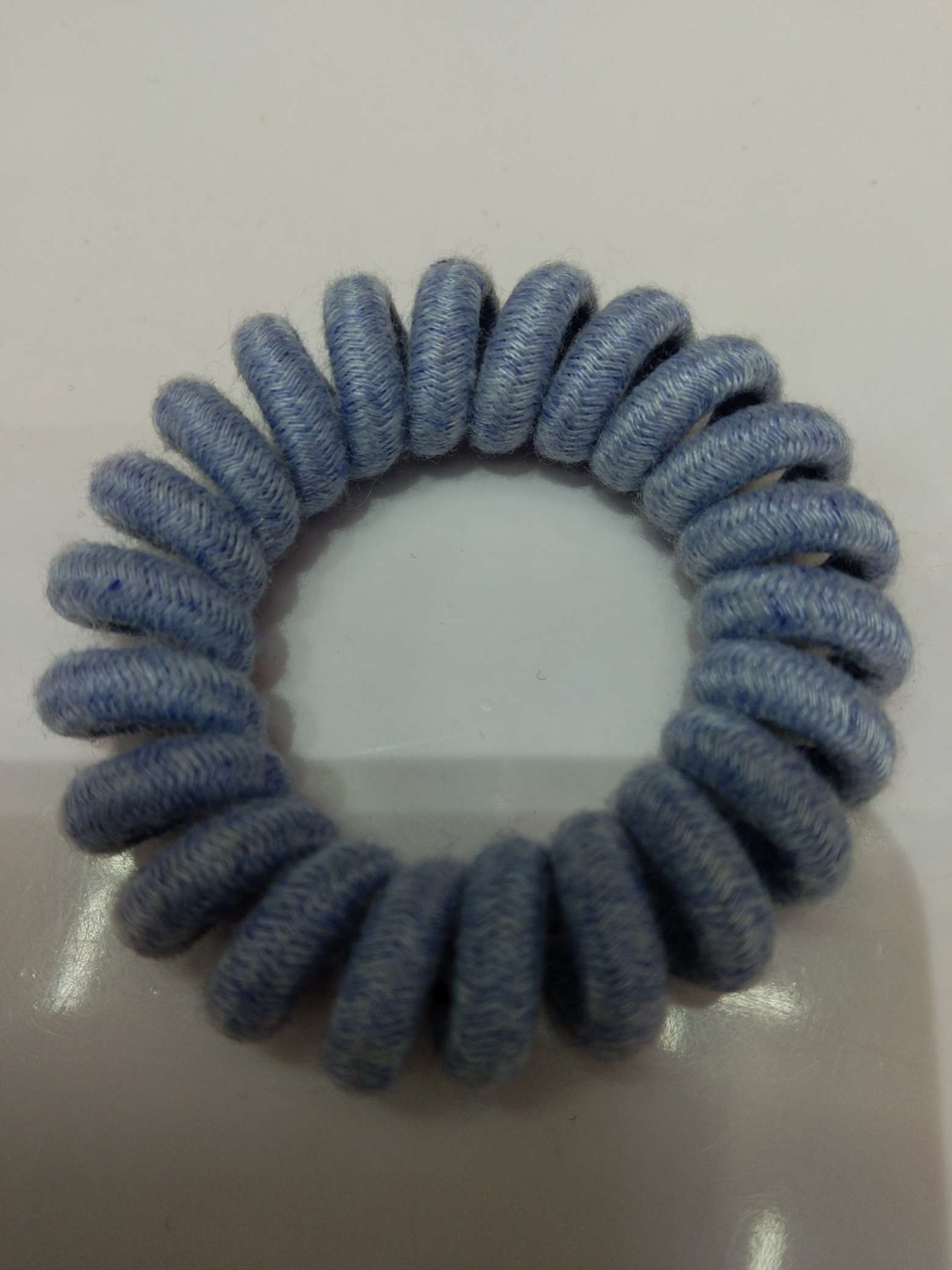 Telephone rings, blue thumbnail