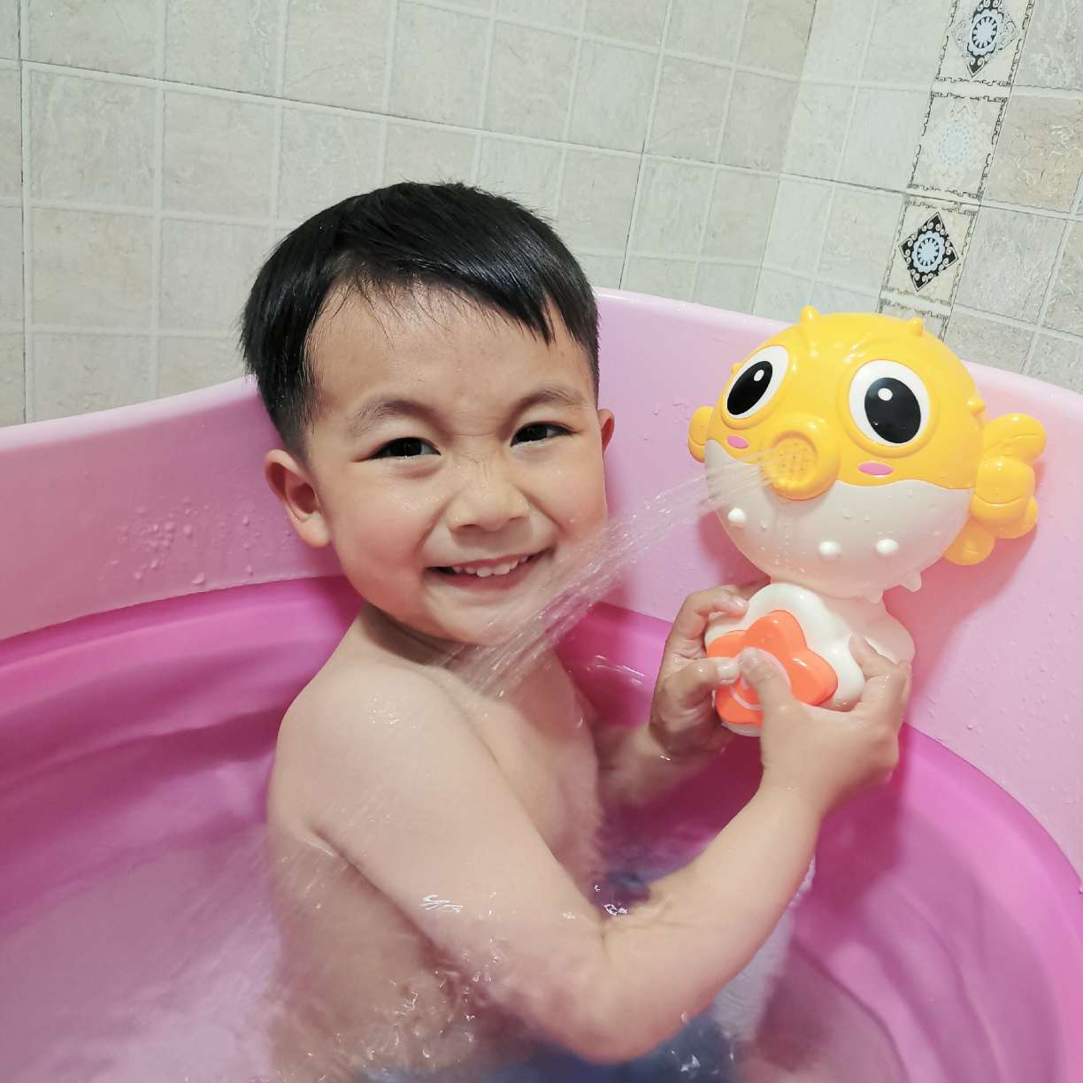 Shower shower shower baby shower toy thumbnail