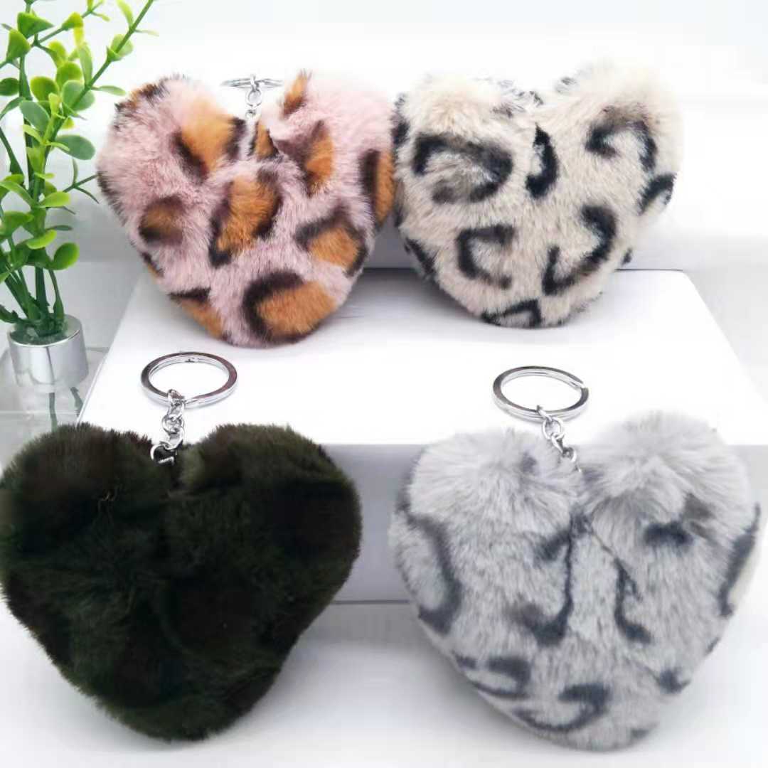 爆款厂家直销仿毛豹纹10cm爱心挂件包包挂件钥匙扣