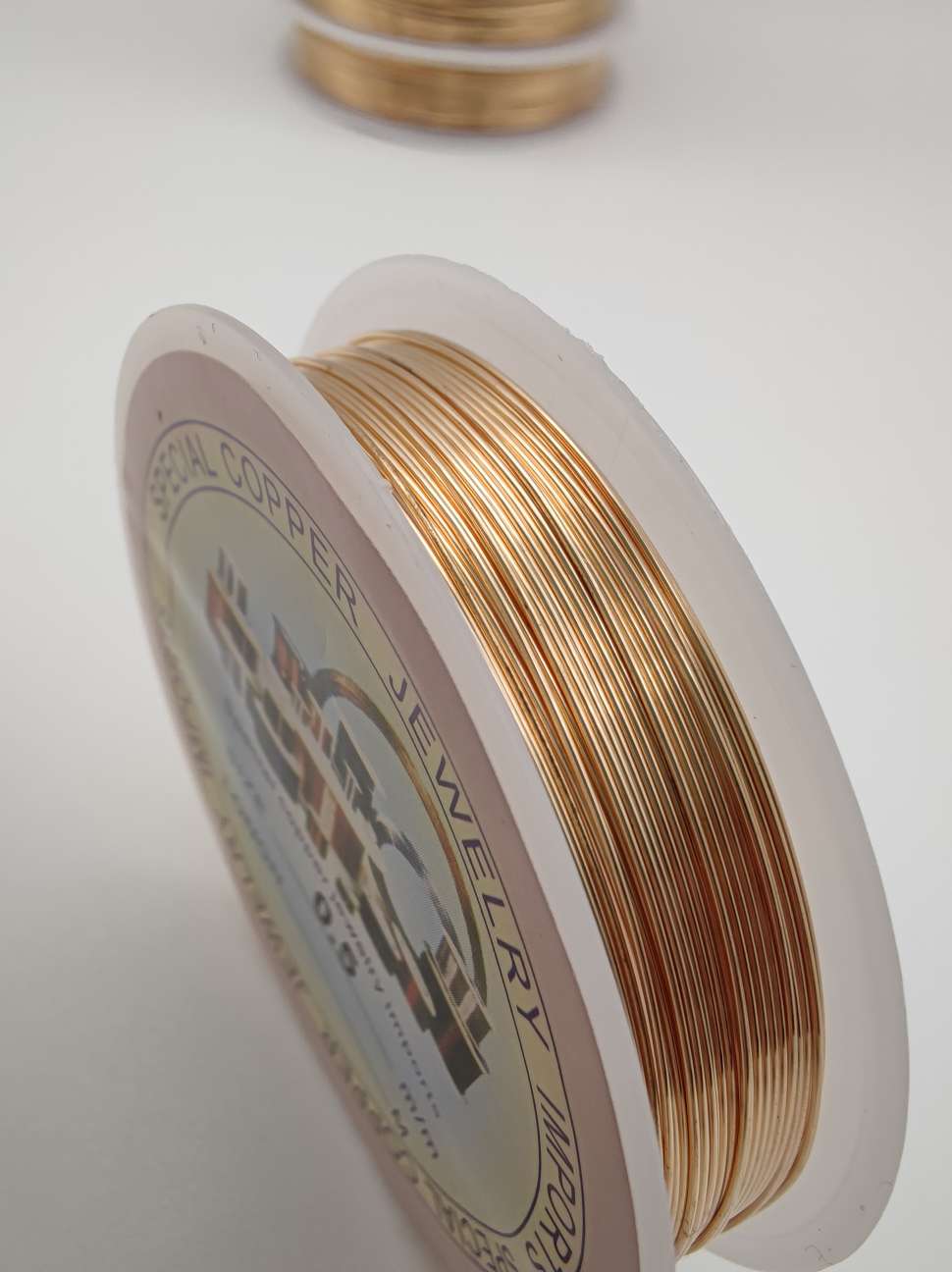 Copper wire hairpin accessories, handcrafted copper wire flower wrapping materials, diy nail art jewelry wire, lead wire, shaping wire, 0.5kc gold Application Scenario