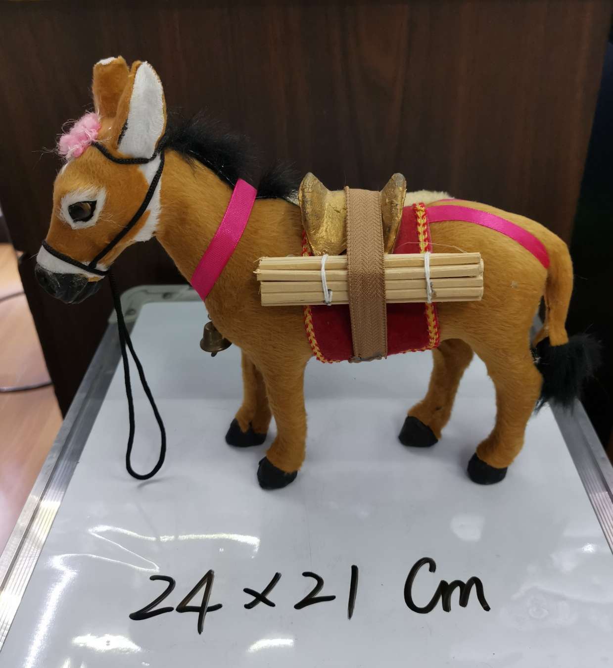 厂家直销新宇裘皮工艺仿真驴摆件04款