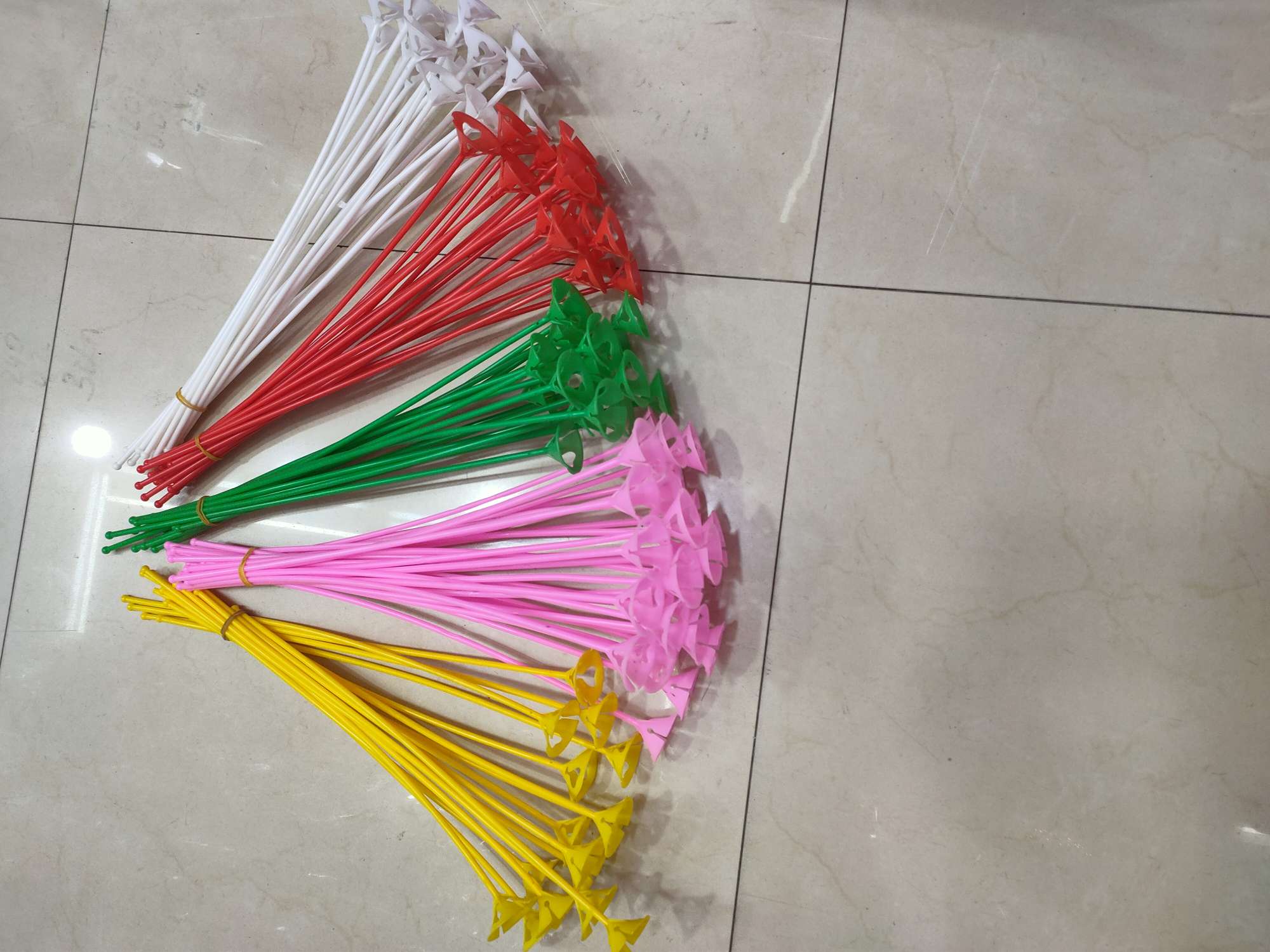 one piece balloon holder