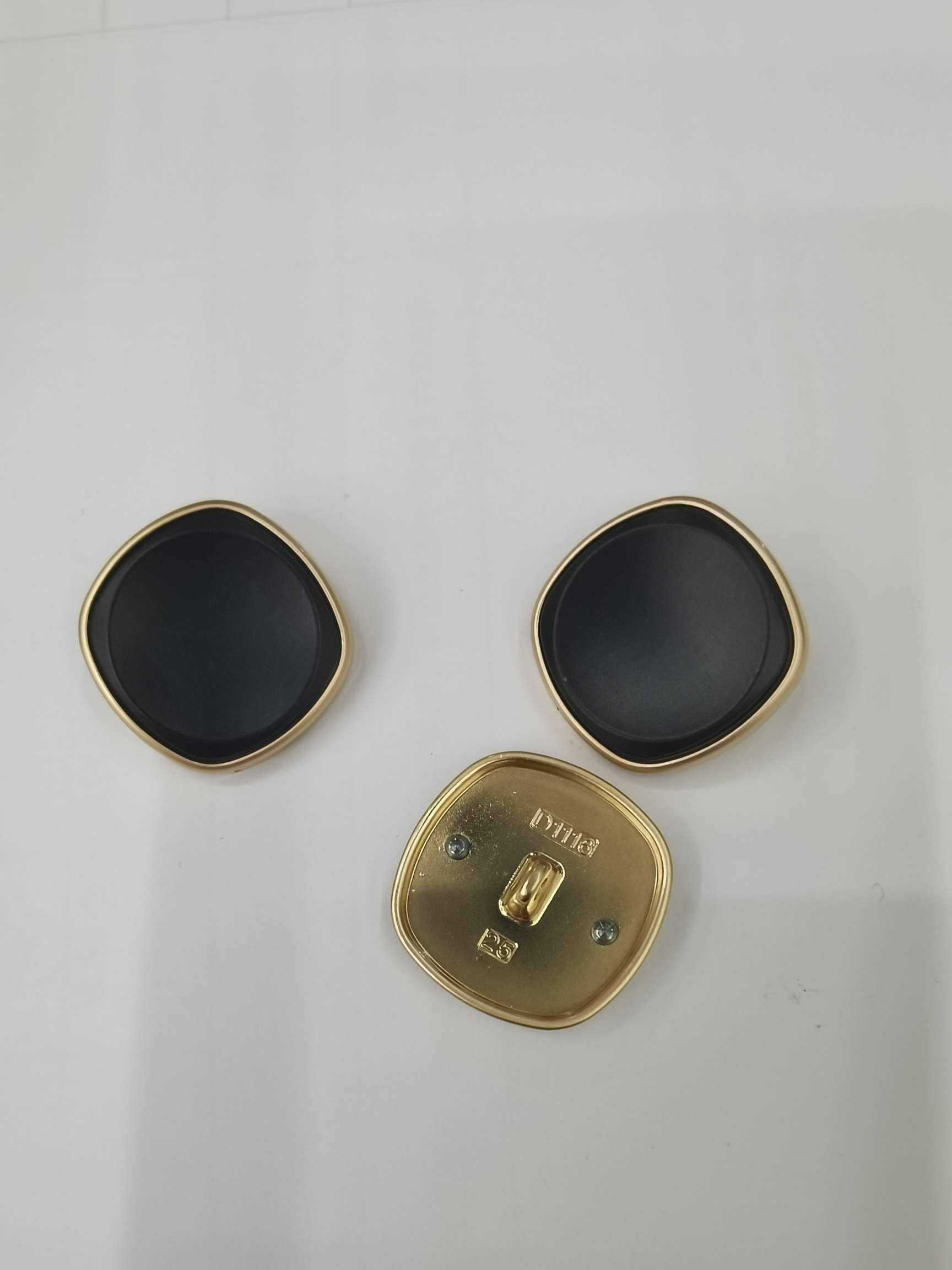 Alloy two-color buttons thumbnail