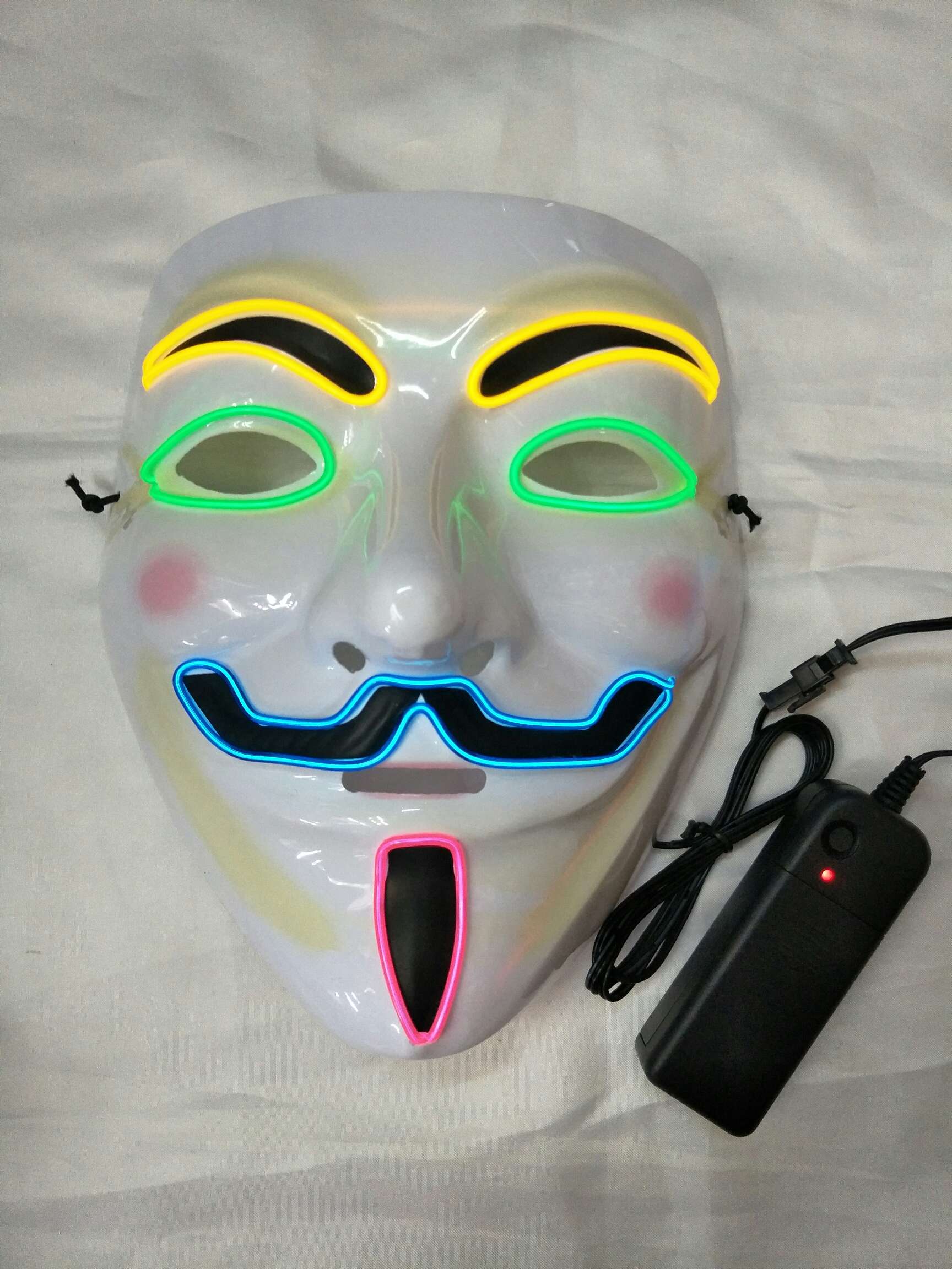 爆款四色V字冷光面具