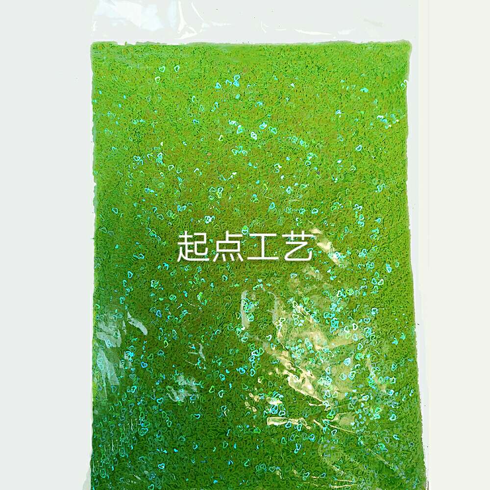 乳色镂空爱心产品图