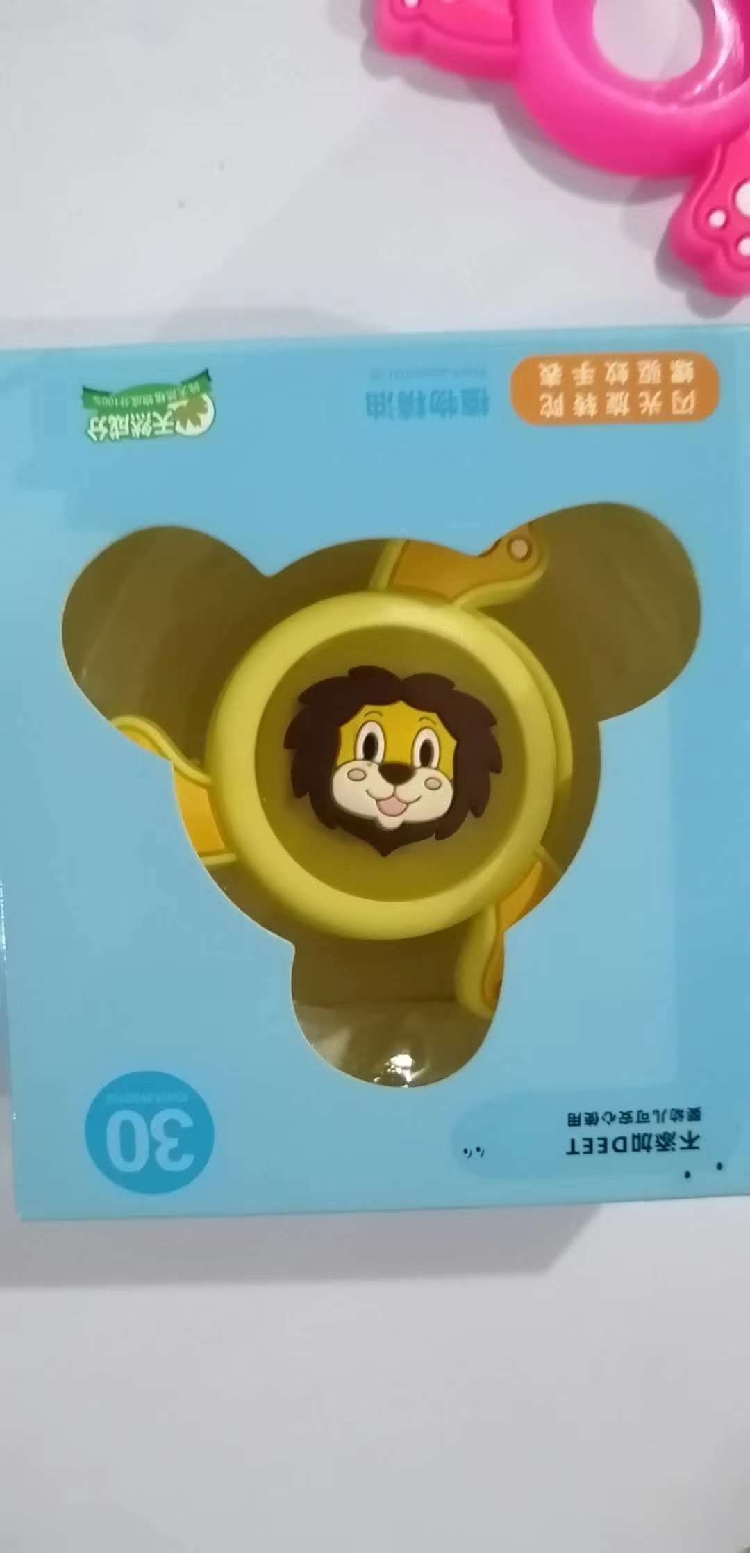 驱文带灯儿童手表细节图