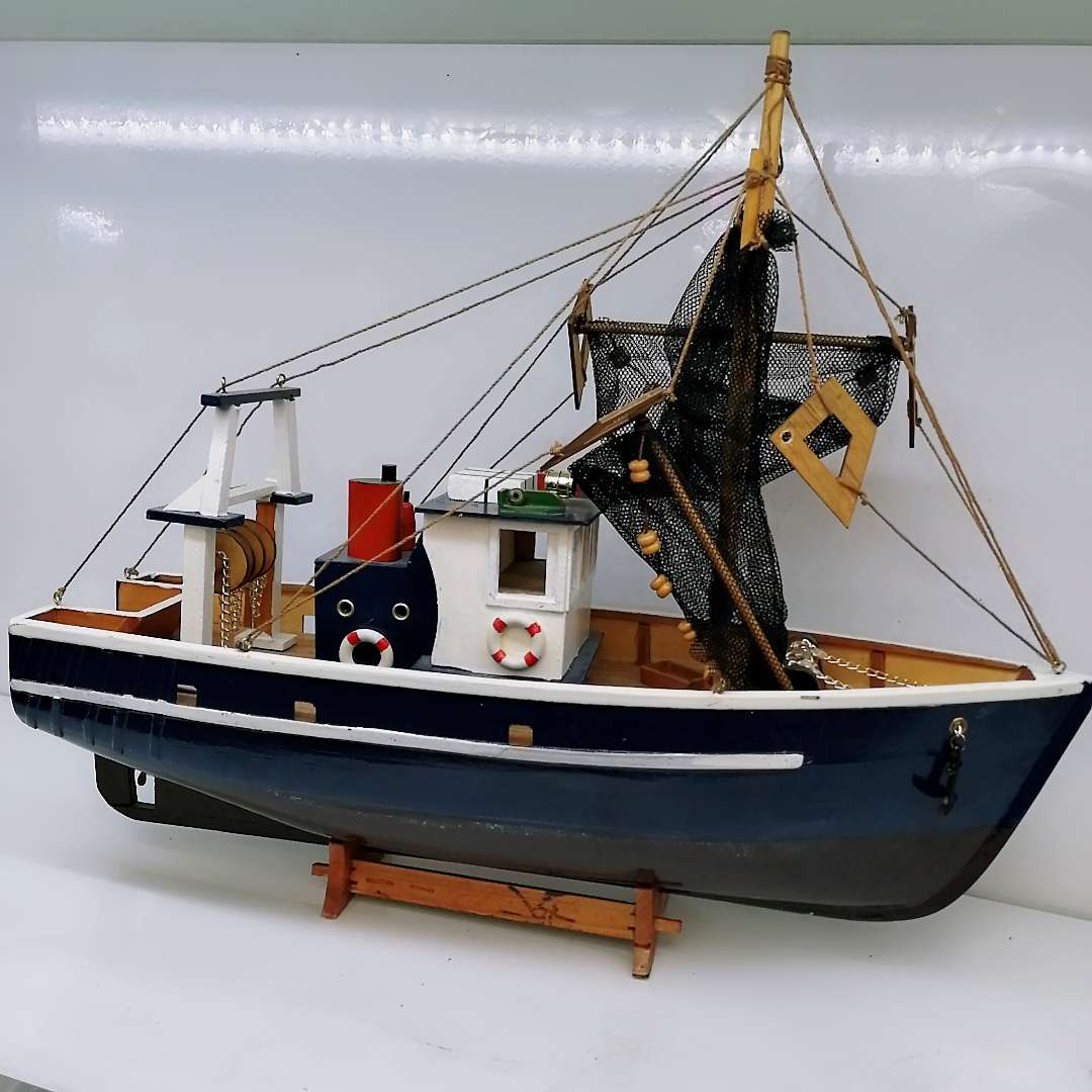 45Cm plain sailing sailing all hand-made, fine workmanship of novel, wood products, one product into a color gift box packaging, is the best choice for gifts and interior decoration thumbnail