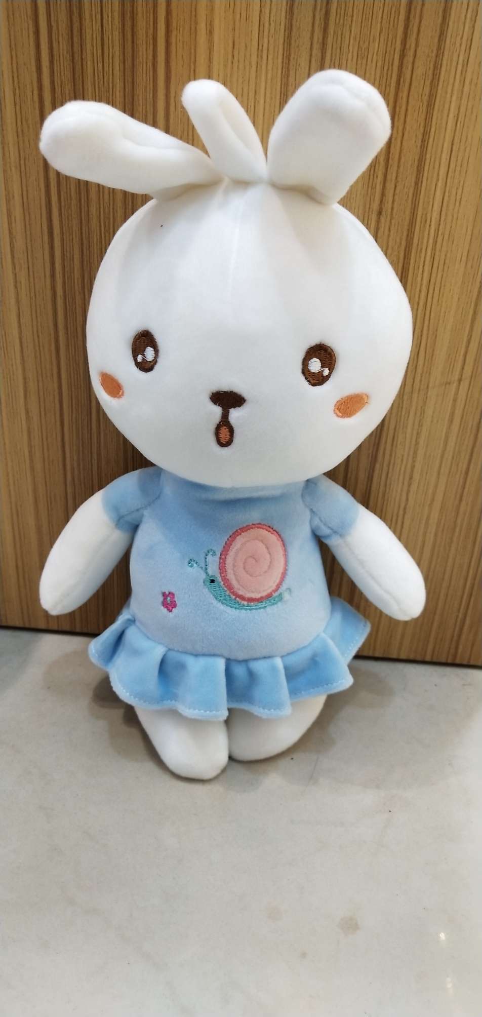 Wholesale of snail dress, rabbit plush toys, claw machine figurines