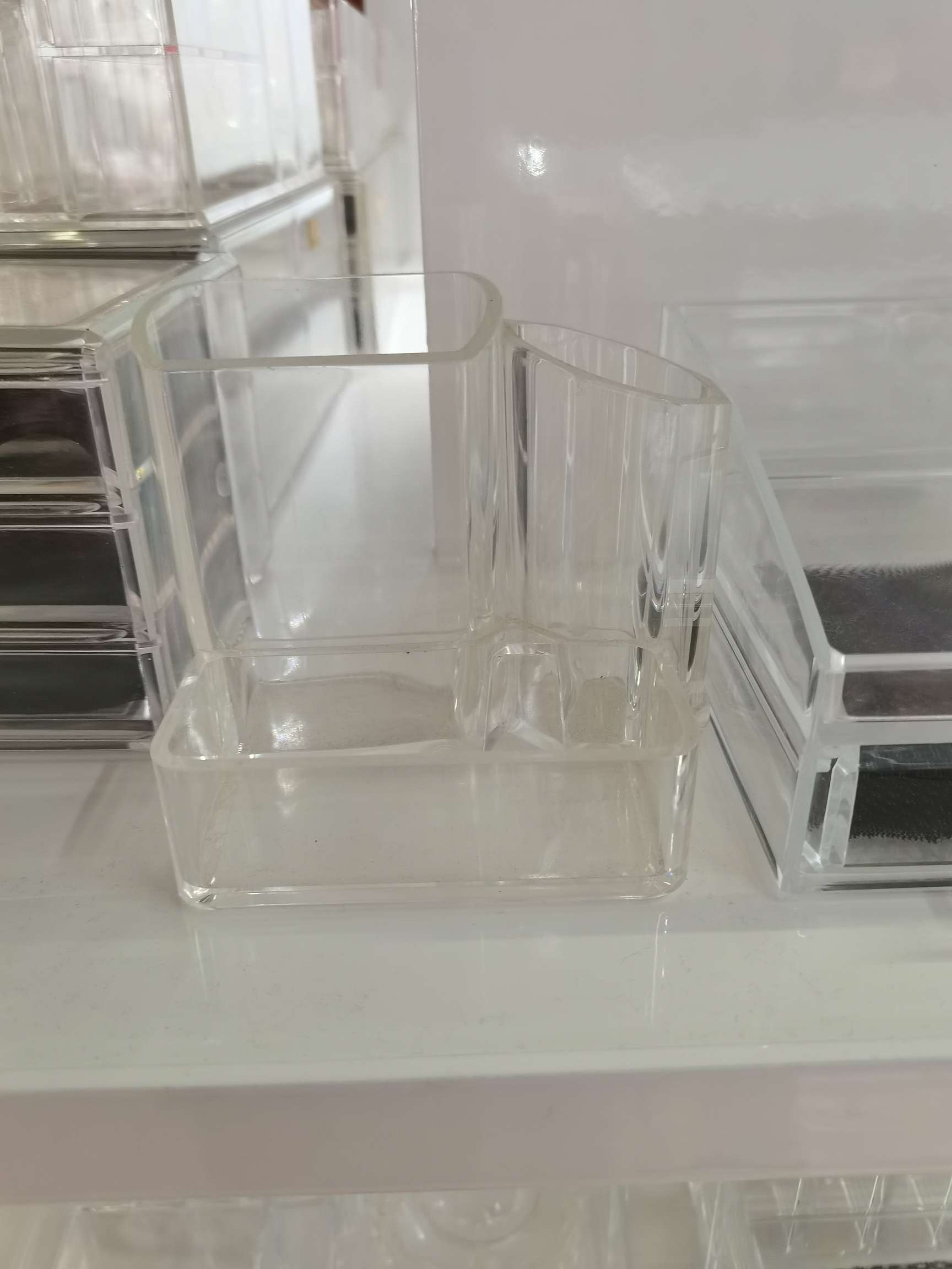 pS Cosmetic Box 44