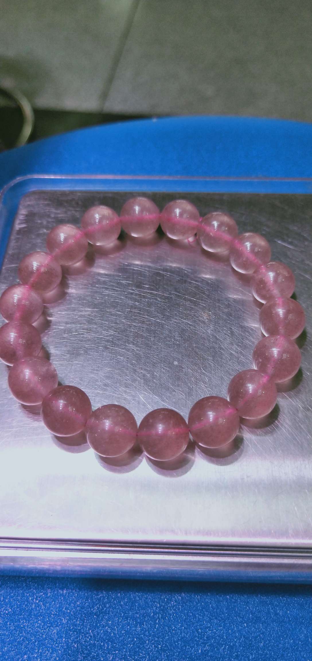 Strawberry crystal bracelet 10mm