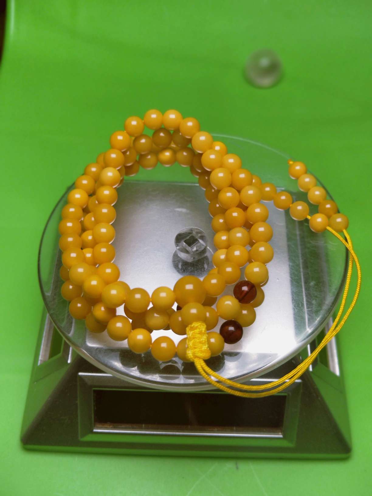 Natural beeswax 108 Buddhist beads thumbnail