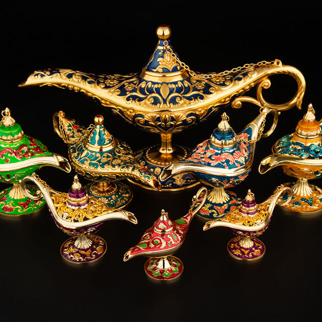 Factory direct sales of Aladdin's magic lamp, European retro gifts, home decorations, handicrafts, alloy hollowed-out wishing lanterns