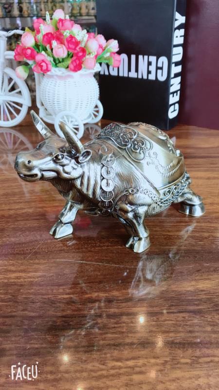 Antique bronze ox ashtray, retro new Chinese-style ashtray, home, living room, office, exuding an air of arrogance, metal ox ashtray Specification image