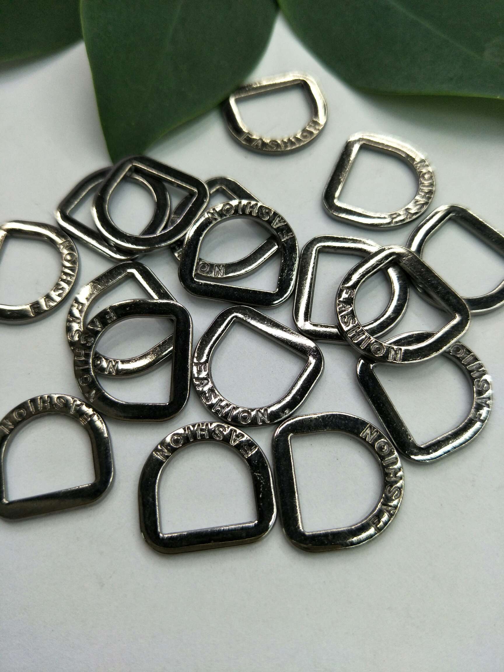 金属半圆产品图