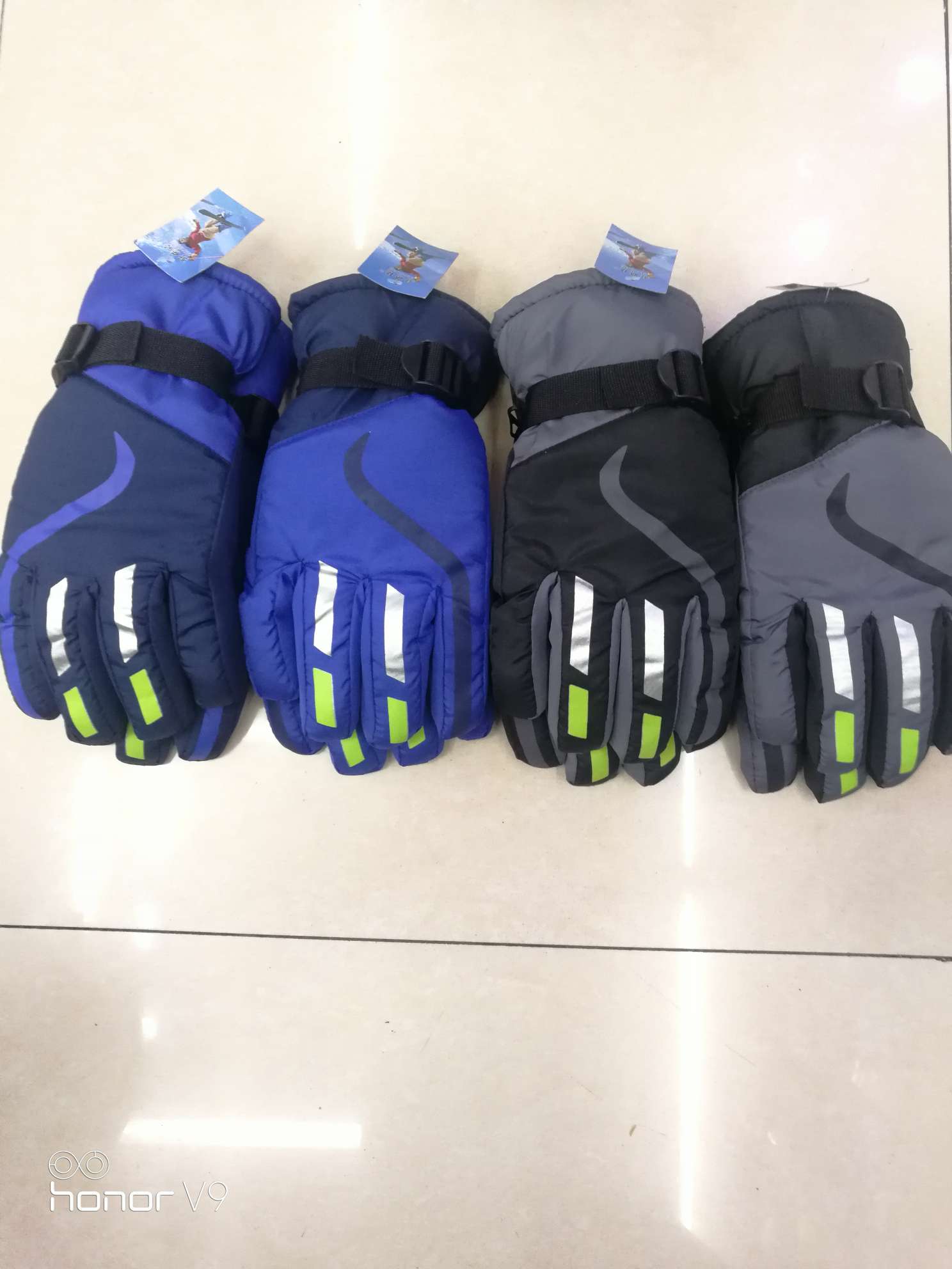 爆款男款滑雪骑车手套