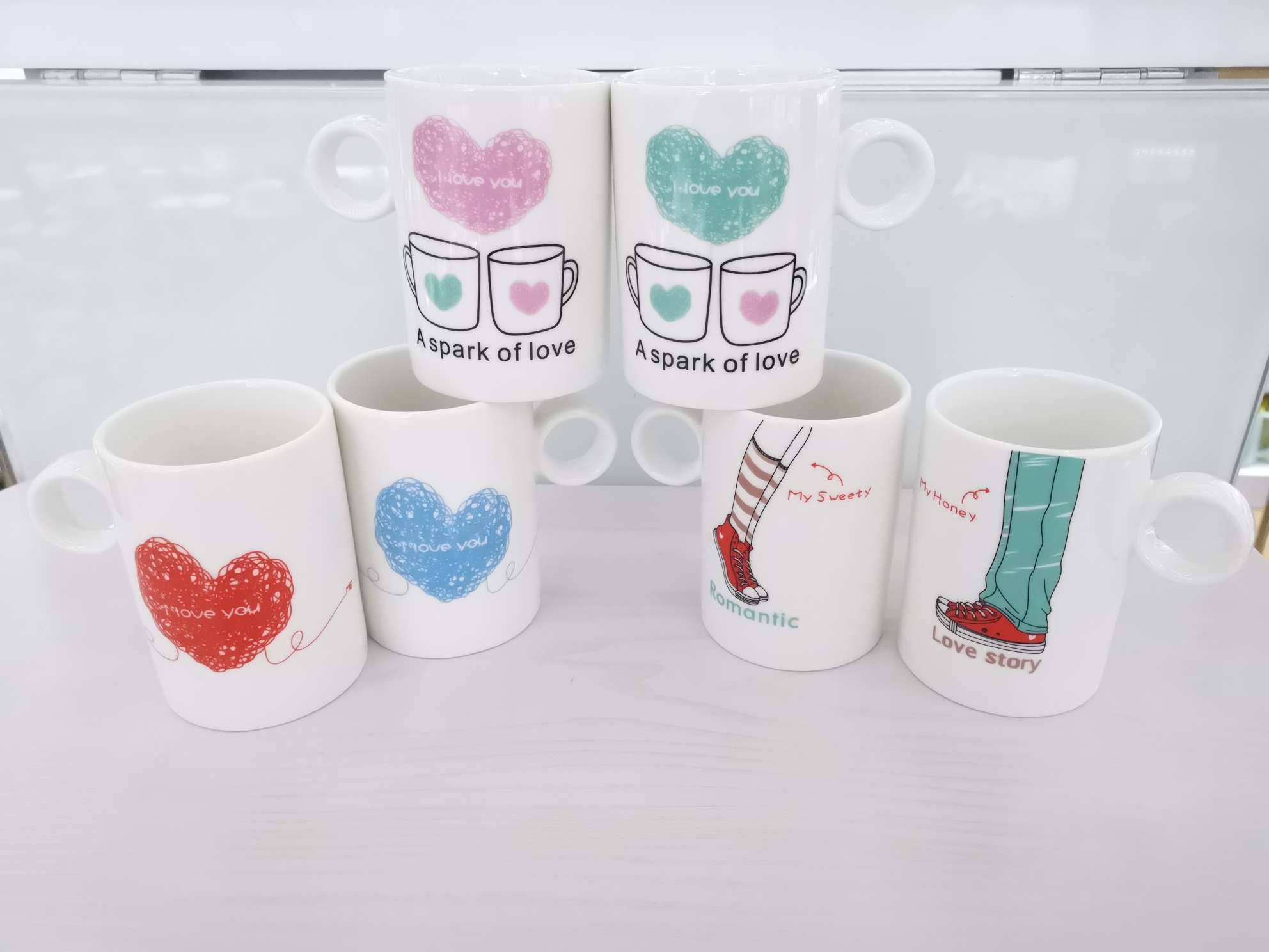Daily necessities cup series: Ceramic mugs, exquisite enamel cups, creative relief design cups, drinking essentials mugs, ceramic cups, ceramic cups, mugs, porcelain cups, ceramic cups, porcelain cups details Picture