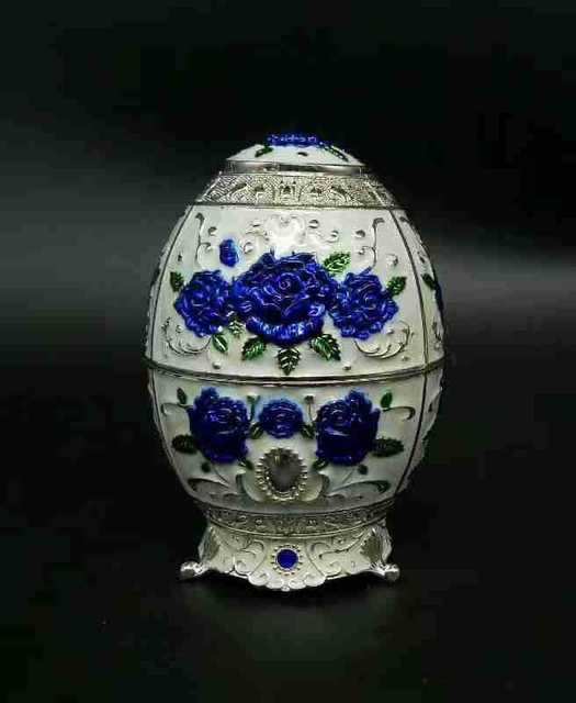 Zinc alloy home creative European-style Russian toothpick holder hand-pressed automatic living room retro metal toothpick box Specification image