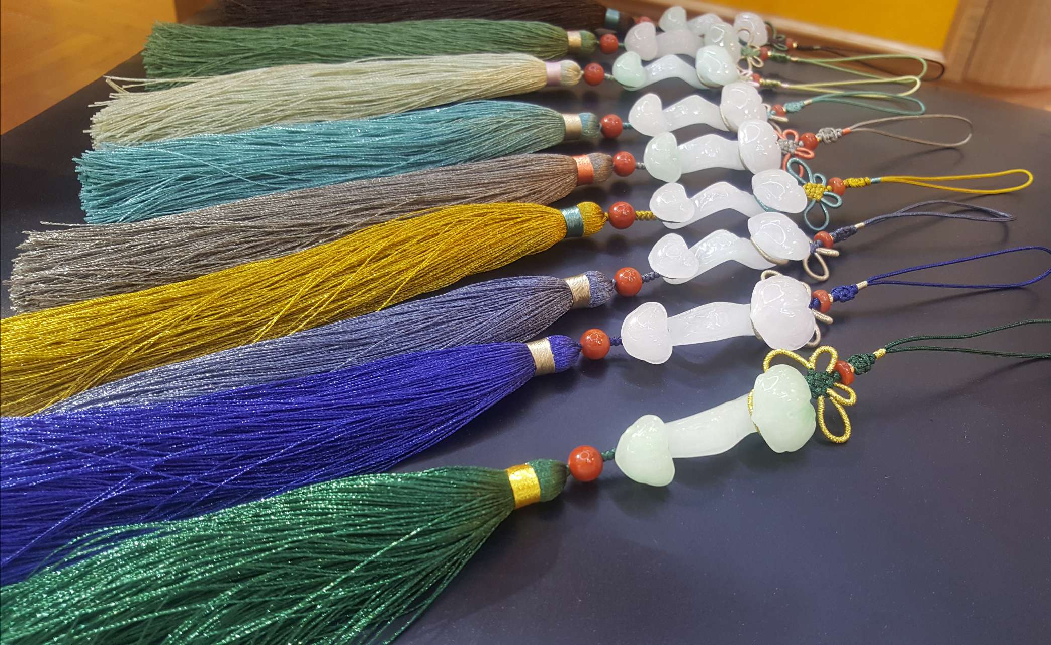 Jade ruyi handicraft pendant