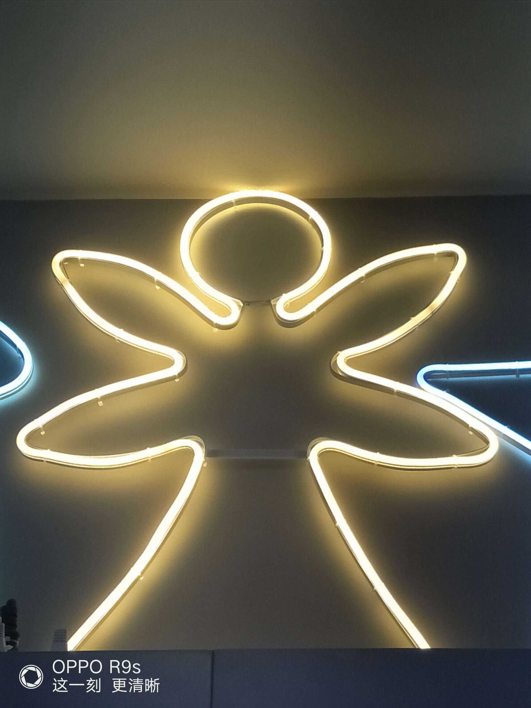 "Shaped lamp angel"