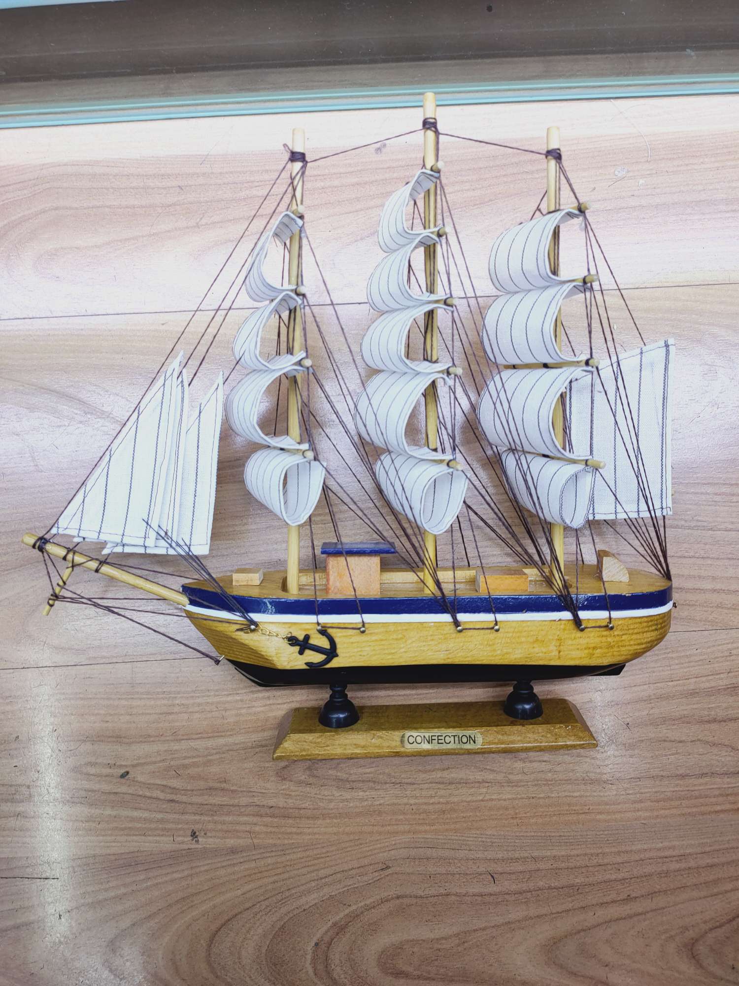 33cm复古深蓝黑底帆船图