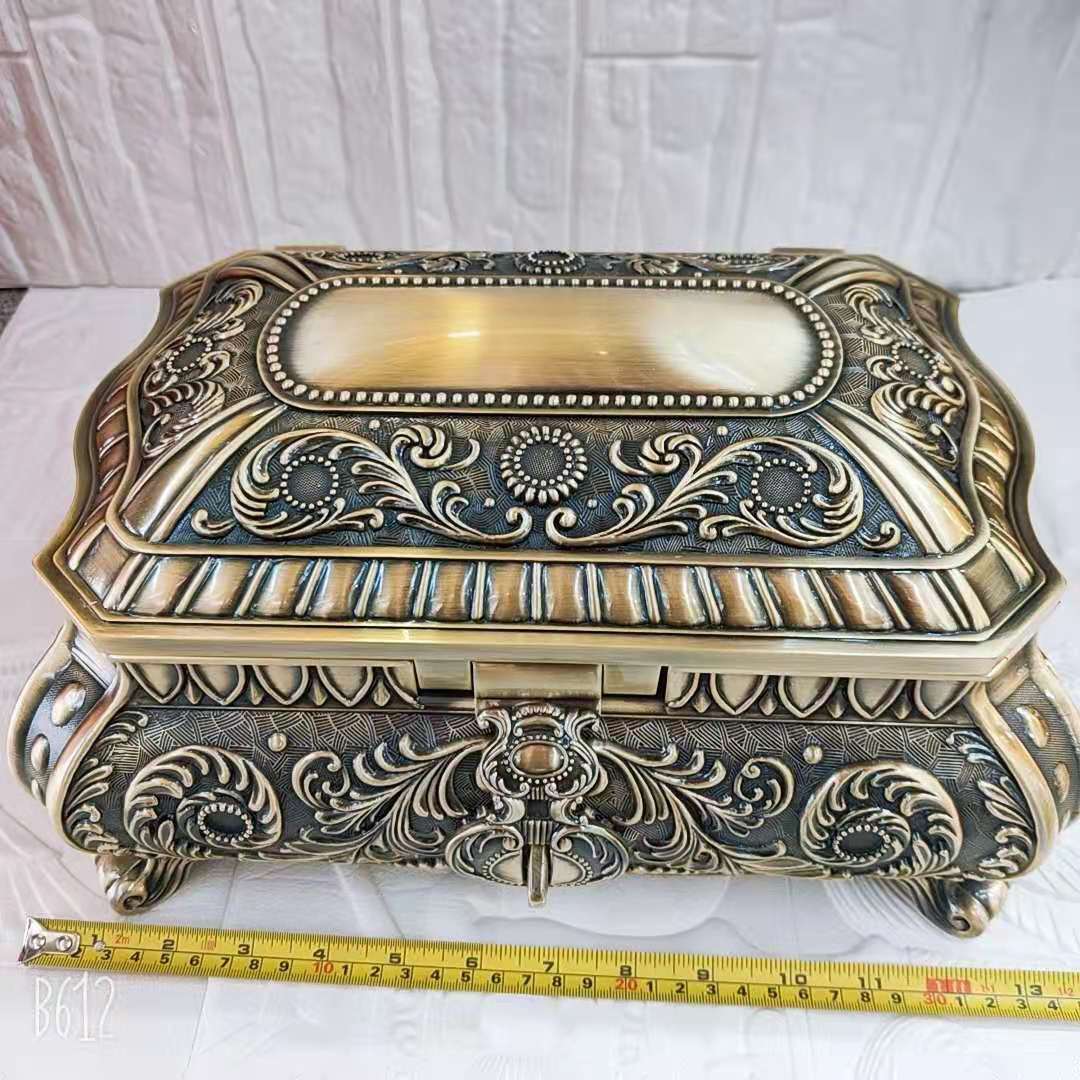 金属创意多层带锁百宝箱欧式复古海盗箱首饰收纳盒奢华特大珠宝盒