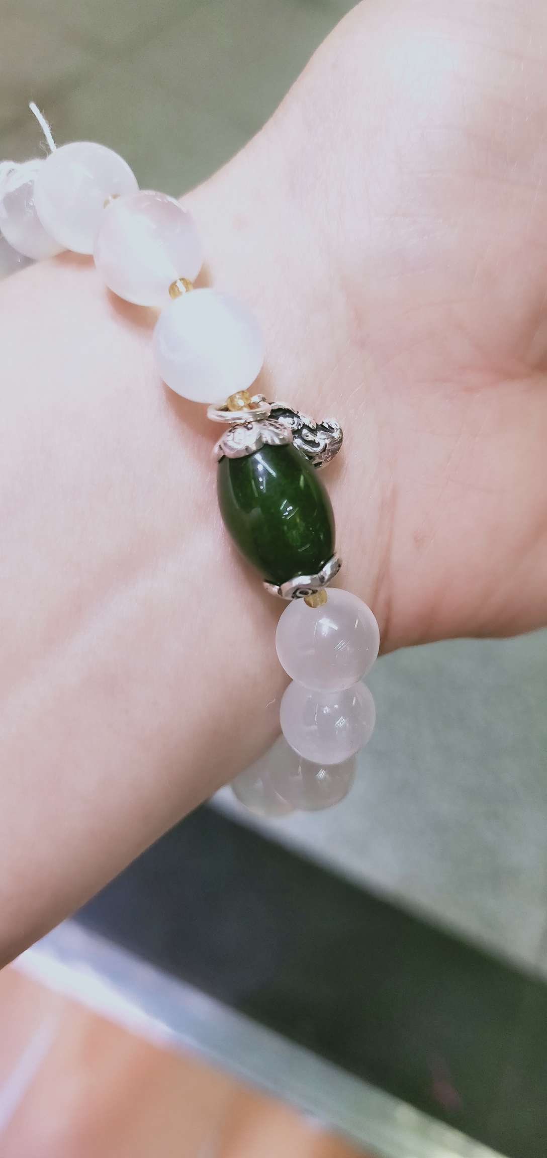 10mm Brazilian crystal (white moonstone) bracelet details Picture