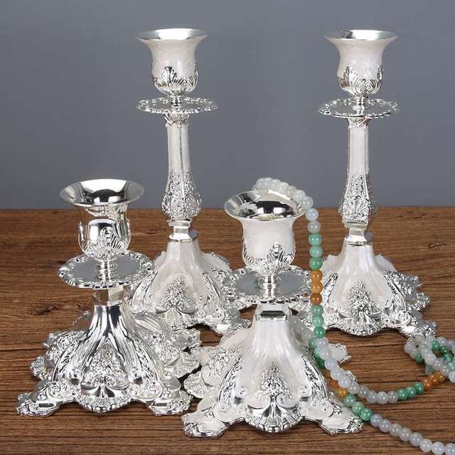 Nordic-style light luxury metal candlestick ornaments, romantic and retro coffee and Western restaurant candle decorations, table Settings