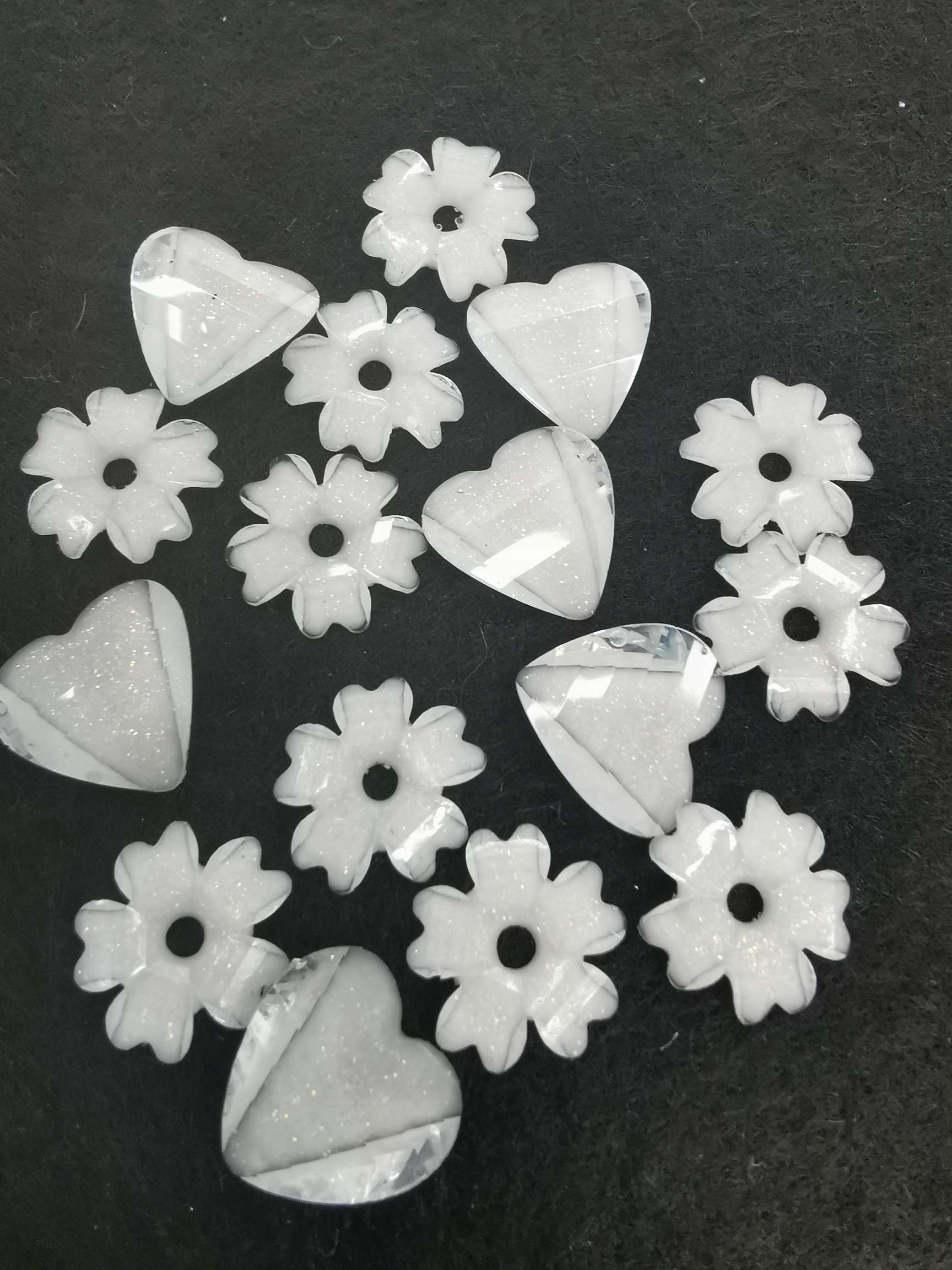 树脂烫钻，手缝，颜色齐全，衣服，围巾，鞋帽