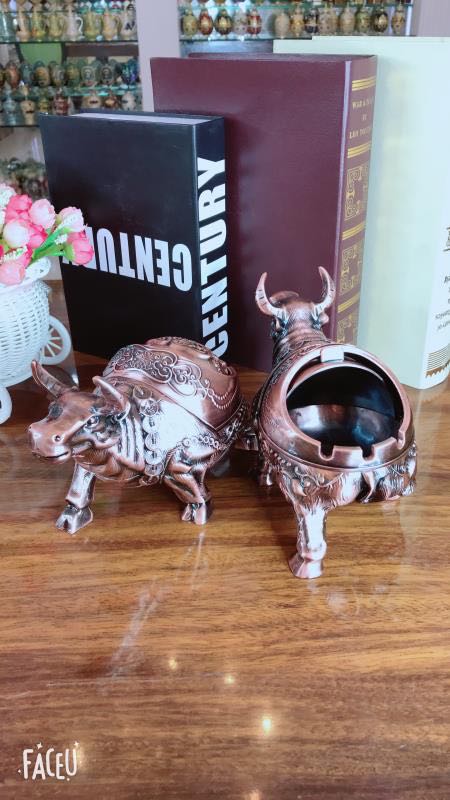 Antique bronze ox ashtray, retro new Chinese-style ashtray, home, living room, office, exuding an air of arrogance, metal ox ashtray undefined
