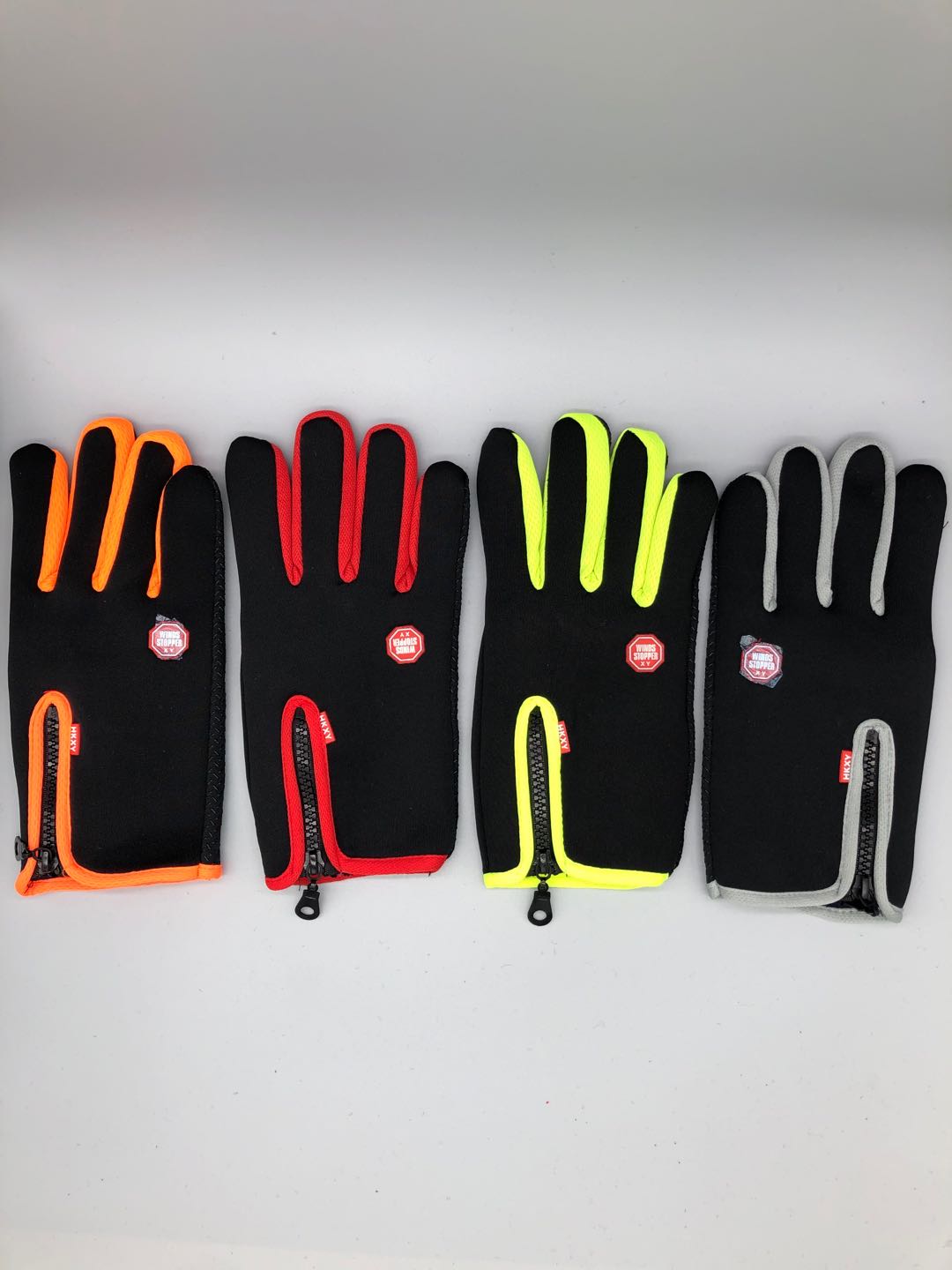 2020 Korean fashion, windproof and cold proof, men's sport casual gloves.