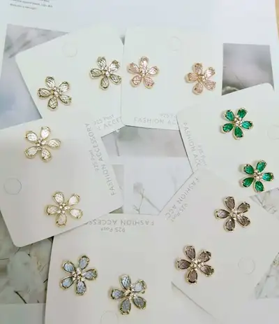 Petals 🌸 Earrings