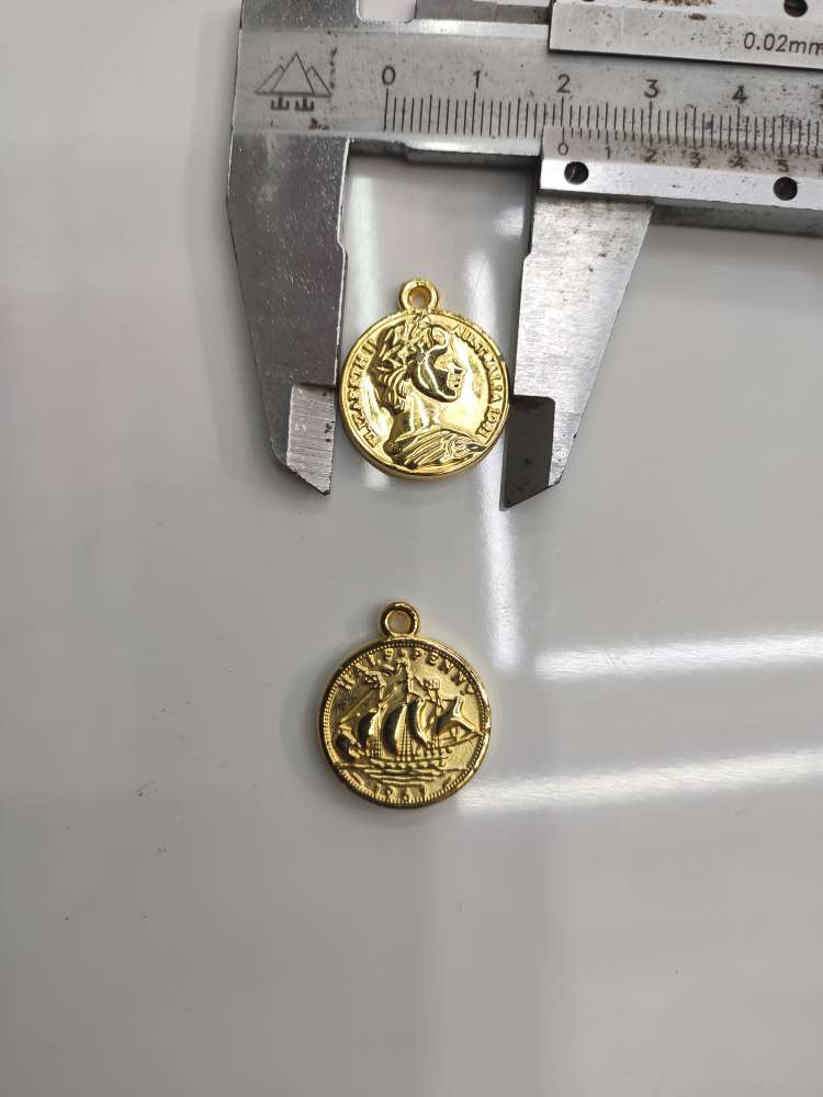 American H758 human head, 23MM long, 20mm wide, 3mm thick, 2mm aperture, electroplated gold thumbnail