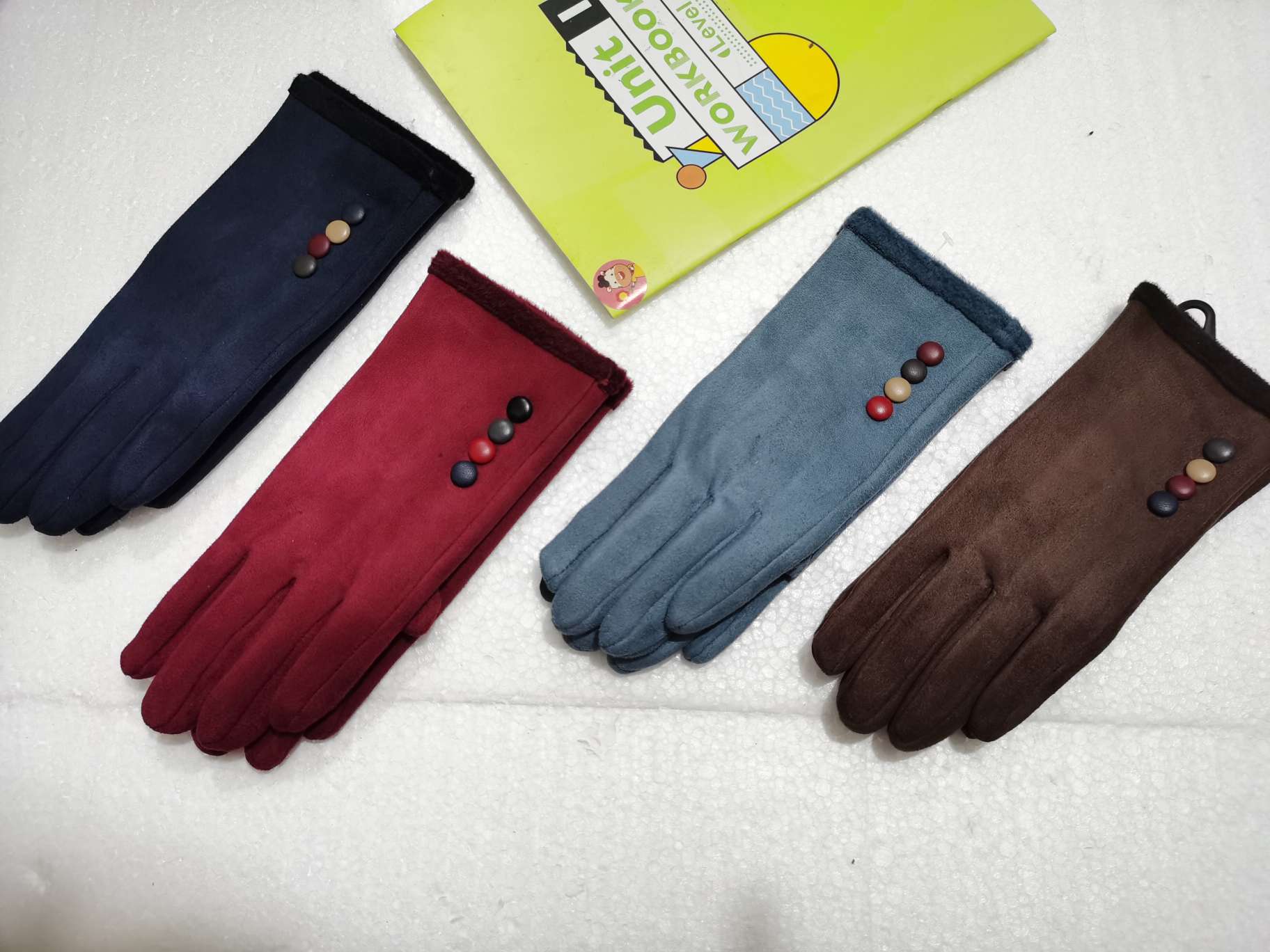 Ms. 2020's new winter and winter waterproof warm fashion gloves. thumbnail