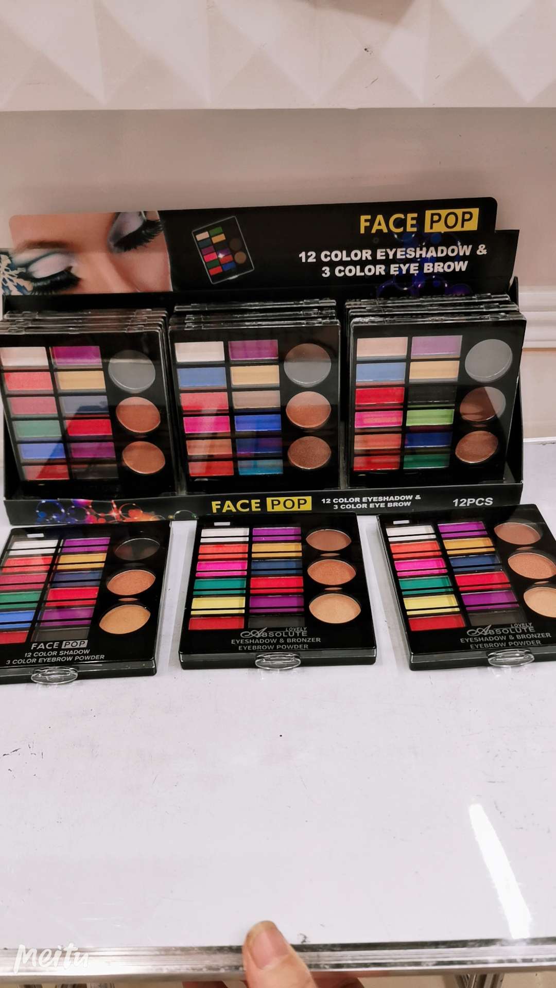 Eye shadow, eye makeup and beauty products, direct sales and wholesale from the manufacturer of makeup and beauty products Item Picture