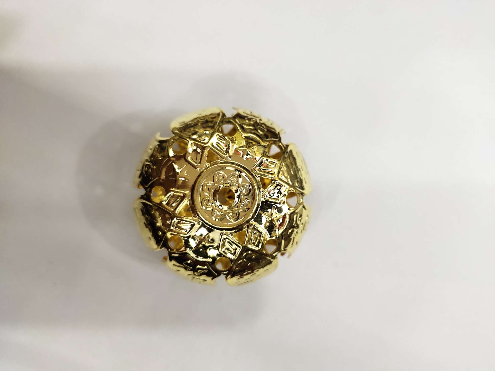 The middle ball thumbnail