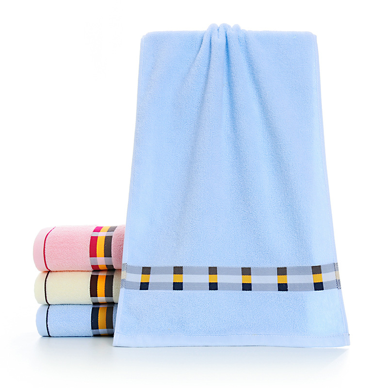The checkered pure cotton towel is soft, absorbent and does not shed fibers. It is used as a face towel for washing and bathing, and is larger for adults at home Specification image