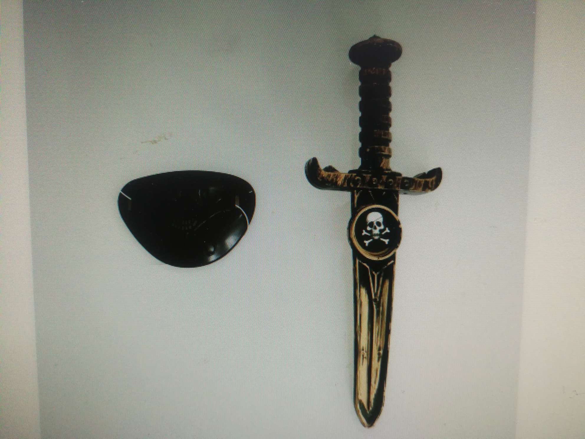 808 Pirate dagger