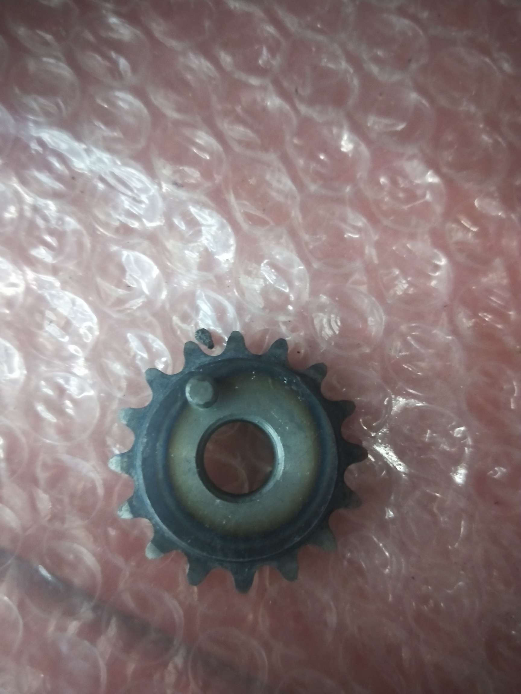 Lace machine gear