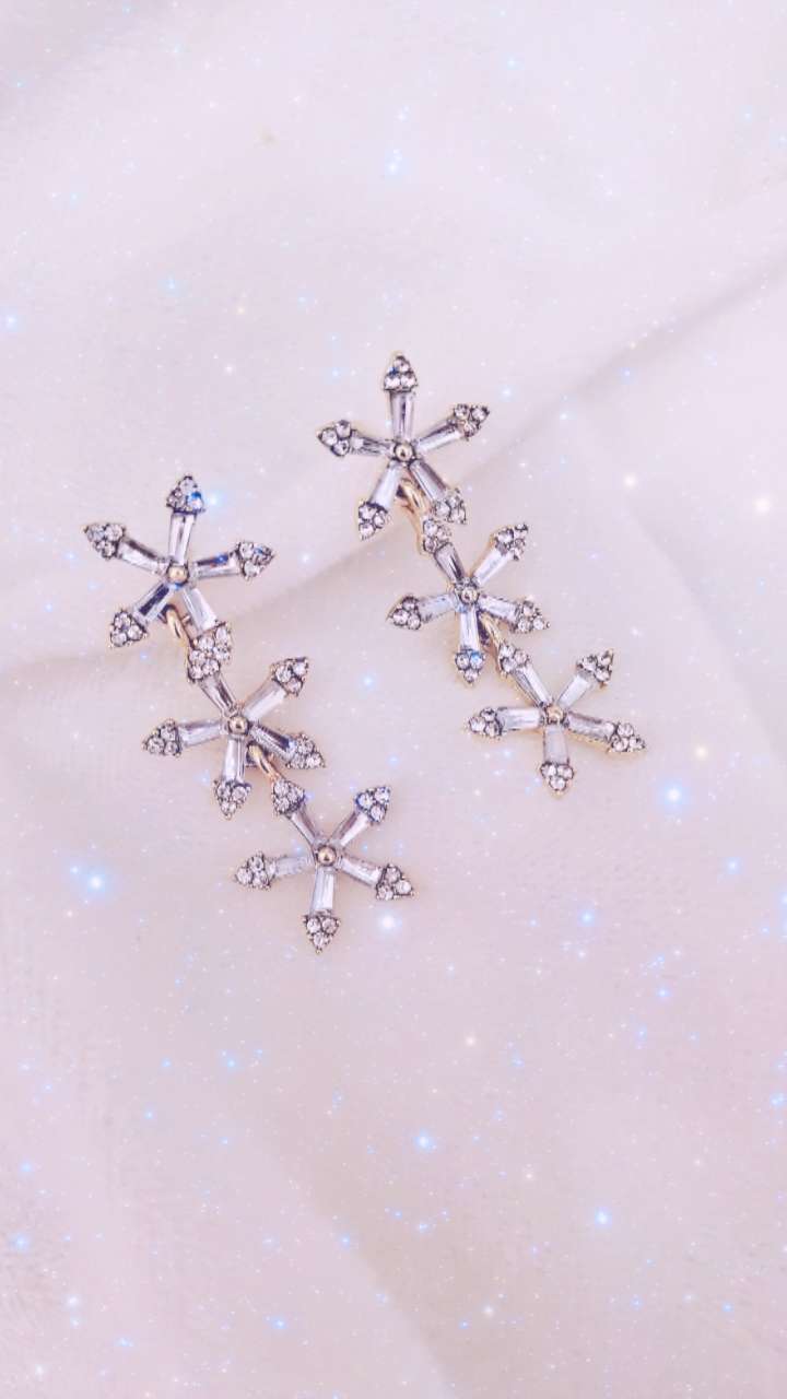 South Korea S925 silver needle flower rhinestone earrings high-grade studs temperament long earrings simple sweet earrings