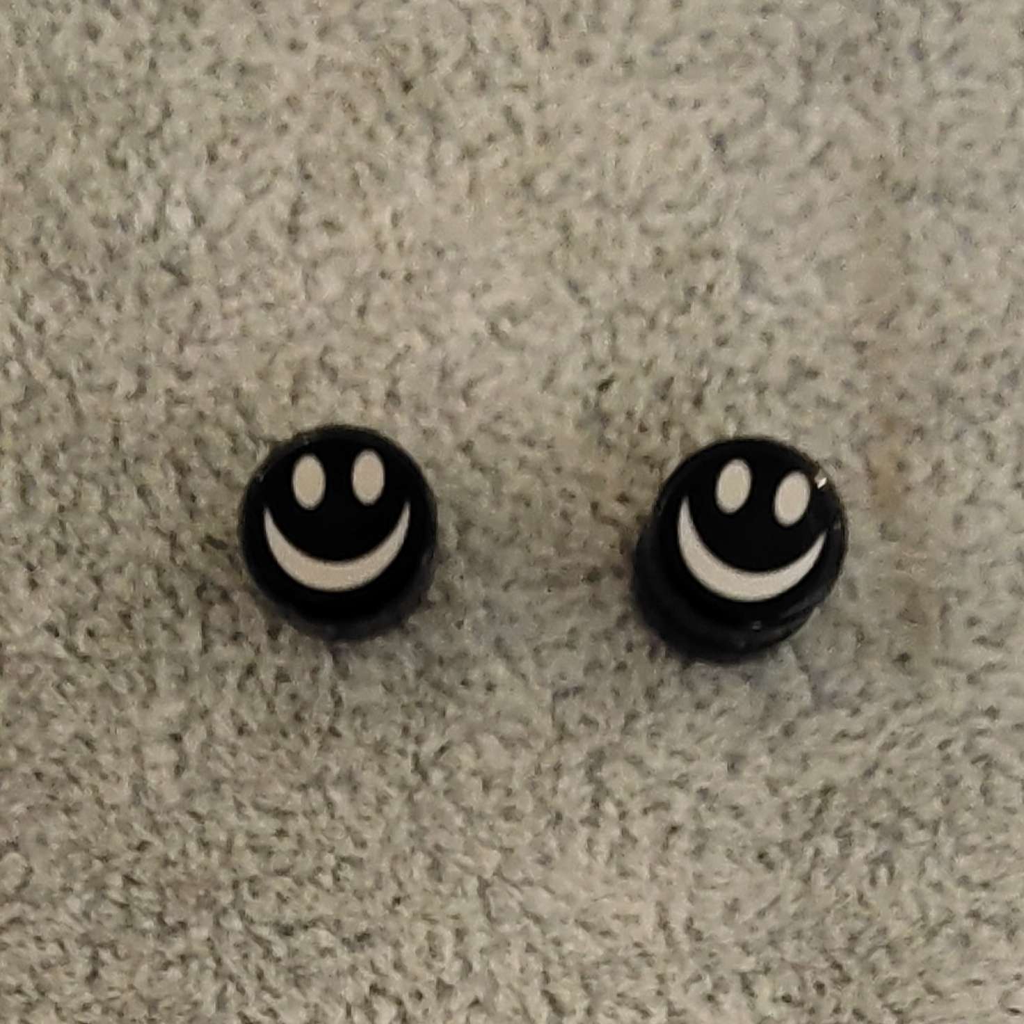 Stainless steel magnet black series single non - hole earrings for men and lovers thumbnail