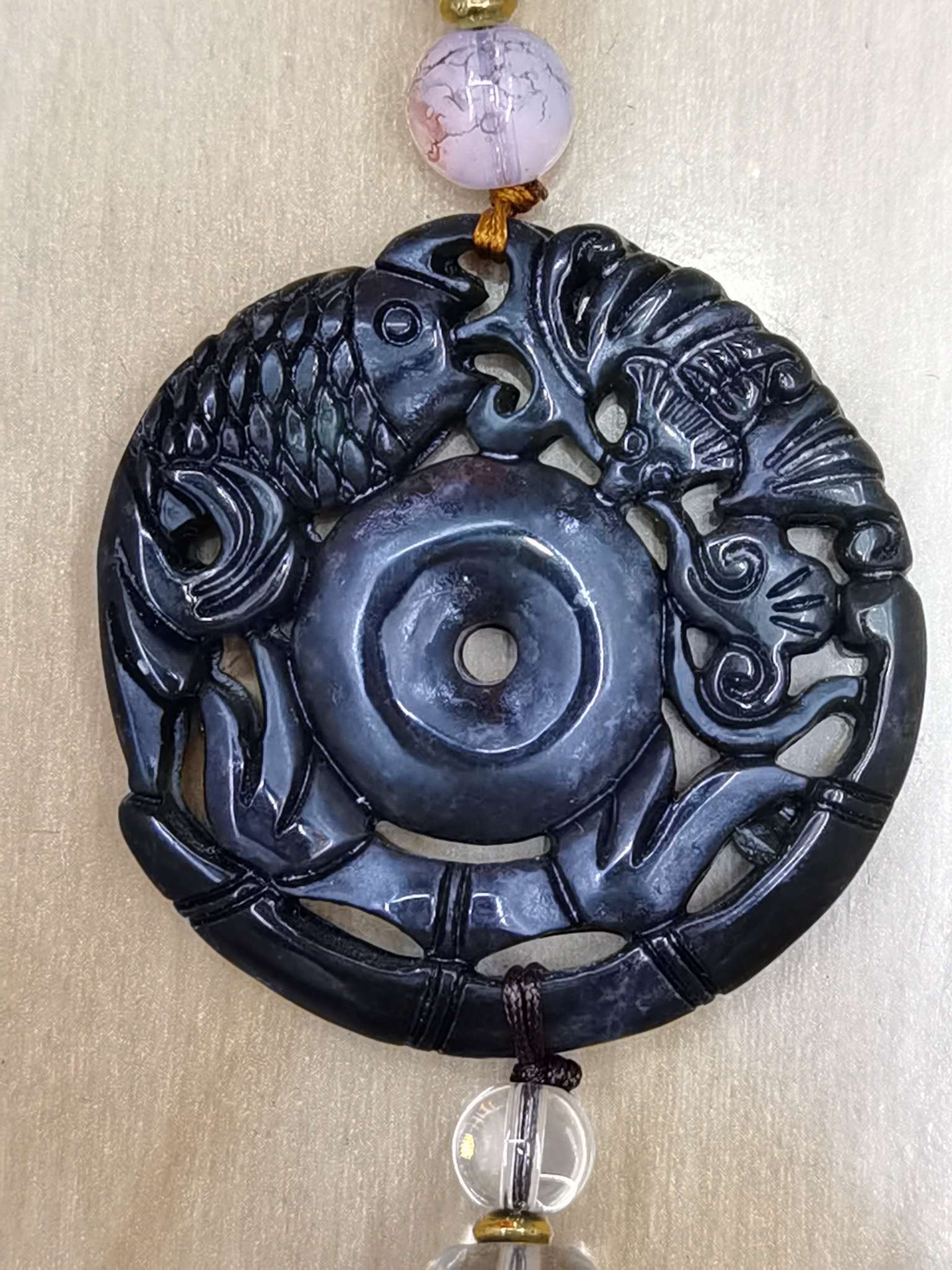 Pendant details Picture
