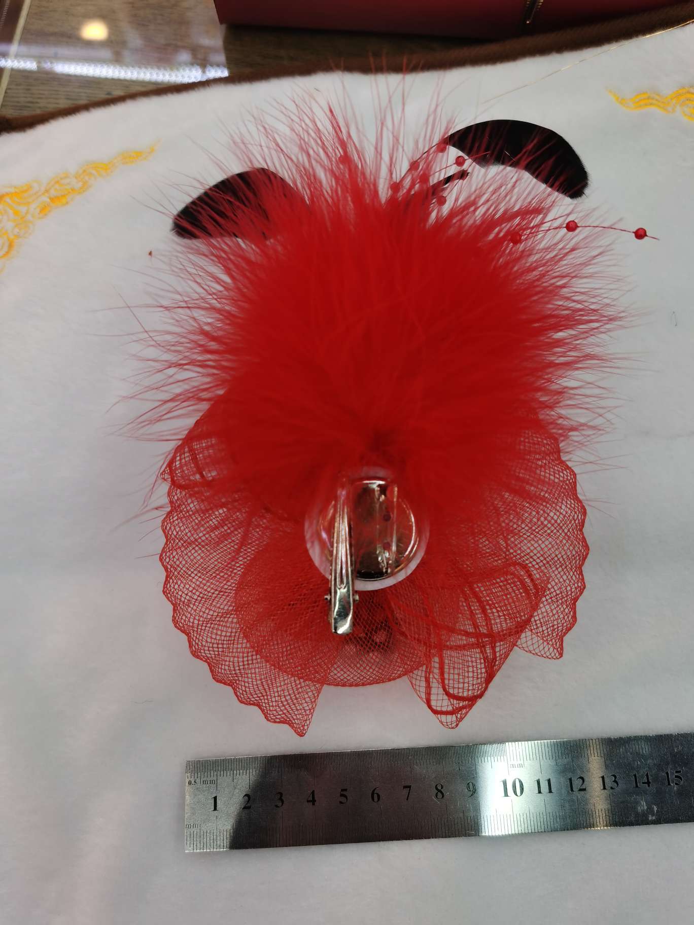 双朵玫瑰白底实物图