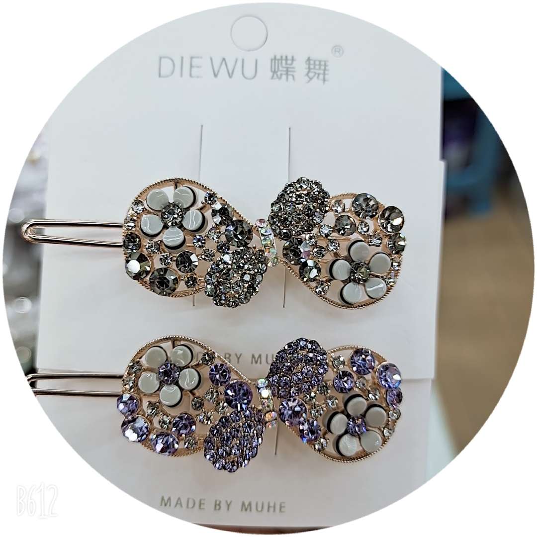 Camellia Clip details Picture