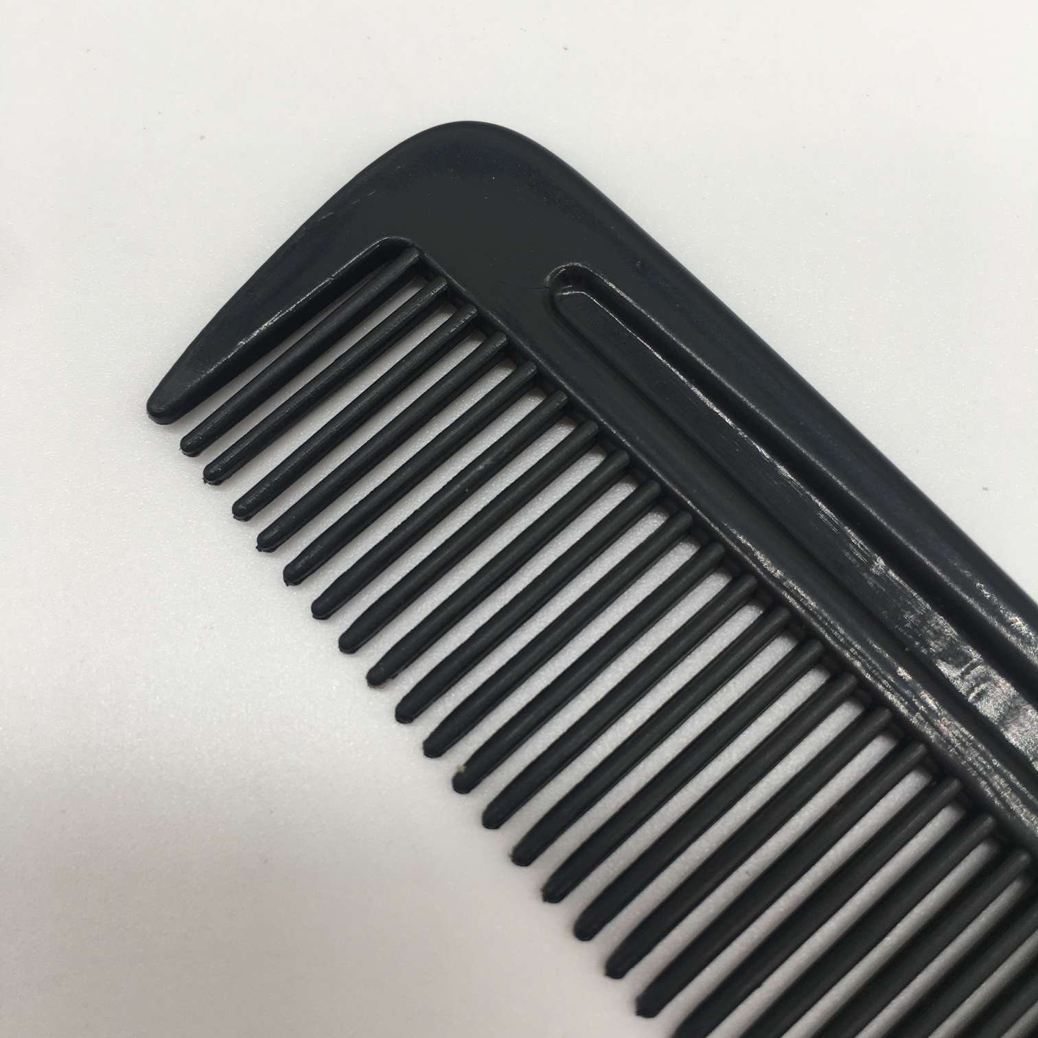 Venta directa de fábrica grosor regla de dos puntas peine de pelo de plástico doméstico negro peine de pelo herramientas de pelo accesorios de pelo 369 Item Picture