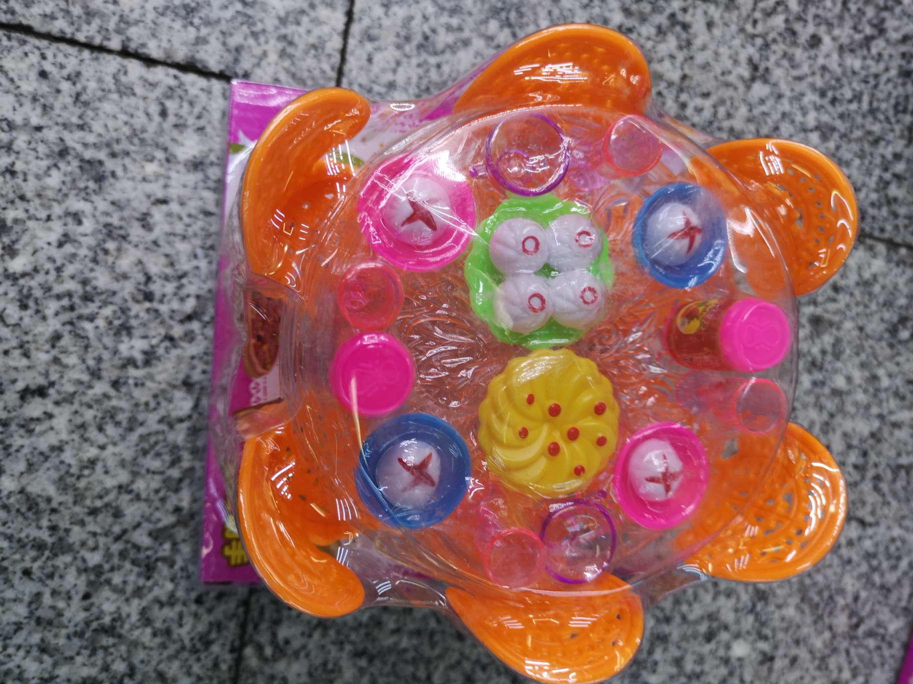 杨燕春玩具商行餐桌玩具模型玩具01