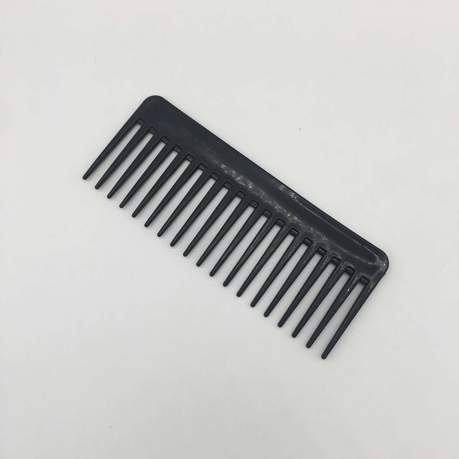 Factory direct sales of combs, black anti-tangling wide-toothed combs, plastic flat combs, hair care products, hair care tools, online merchant gifts, excellent choice Specification image