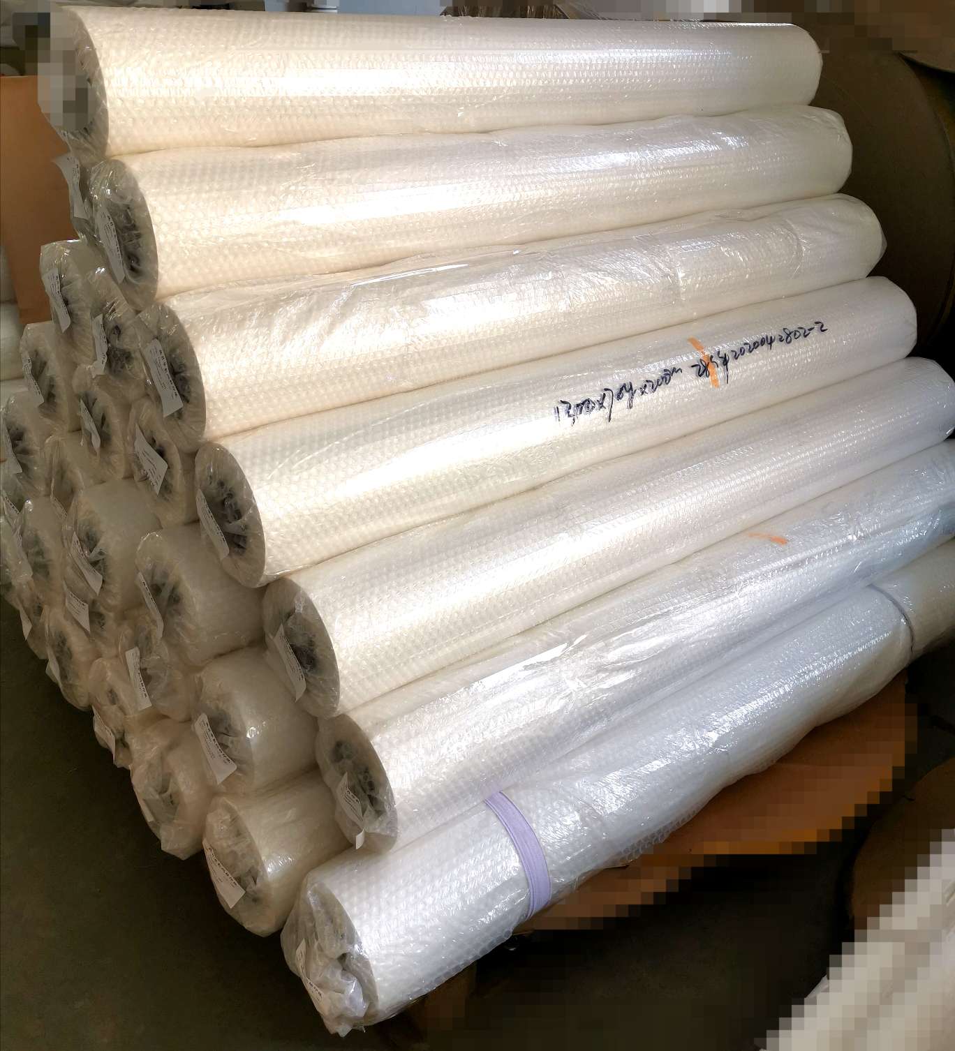 40g数码卷筒热升华纸热转印花纸幅宽1.52x500米，长度可定制 价格和销售量均为平方米白底实物图