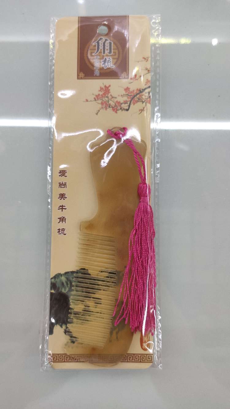 Pure natural ox horn comb 14cm ox horn comb 14 plum section ox horn comb with tassels thumbnail