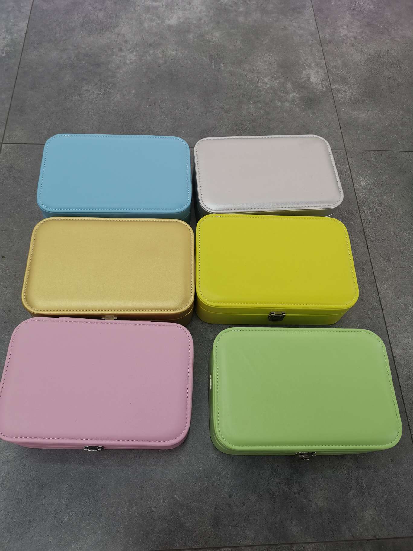 首饰盒 耳饰盒珍珠首饰盒包装 精美耳环项链收纳方便携带保护首饰不损伤