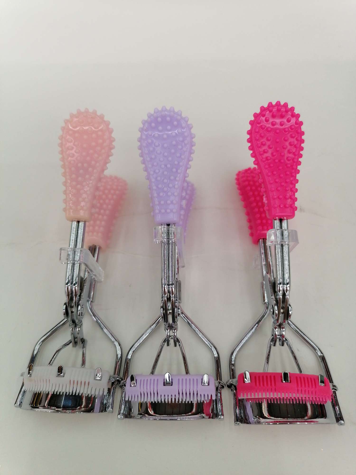 睫毛夹、烫睫毛器实物图